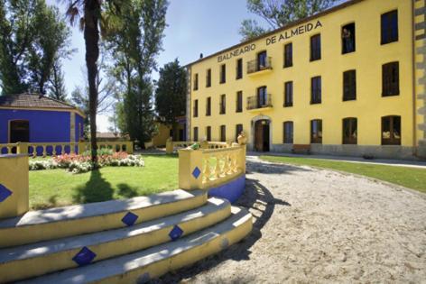 Almeida de Sayago Hotel Balneario Almeida Dama Verde מראה חיצוני תמונה